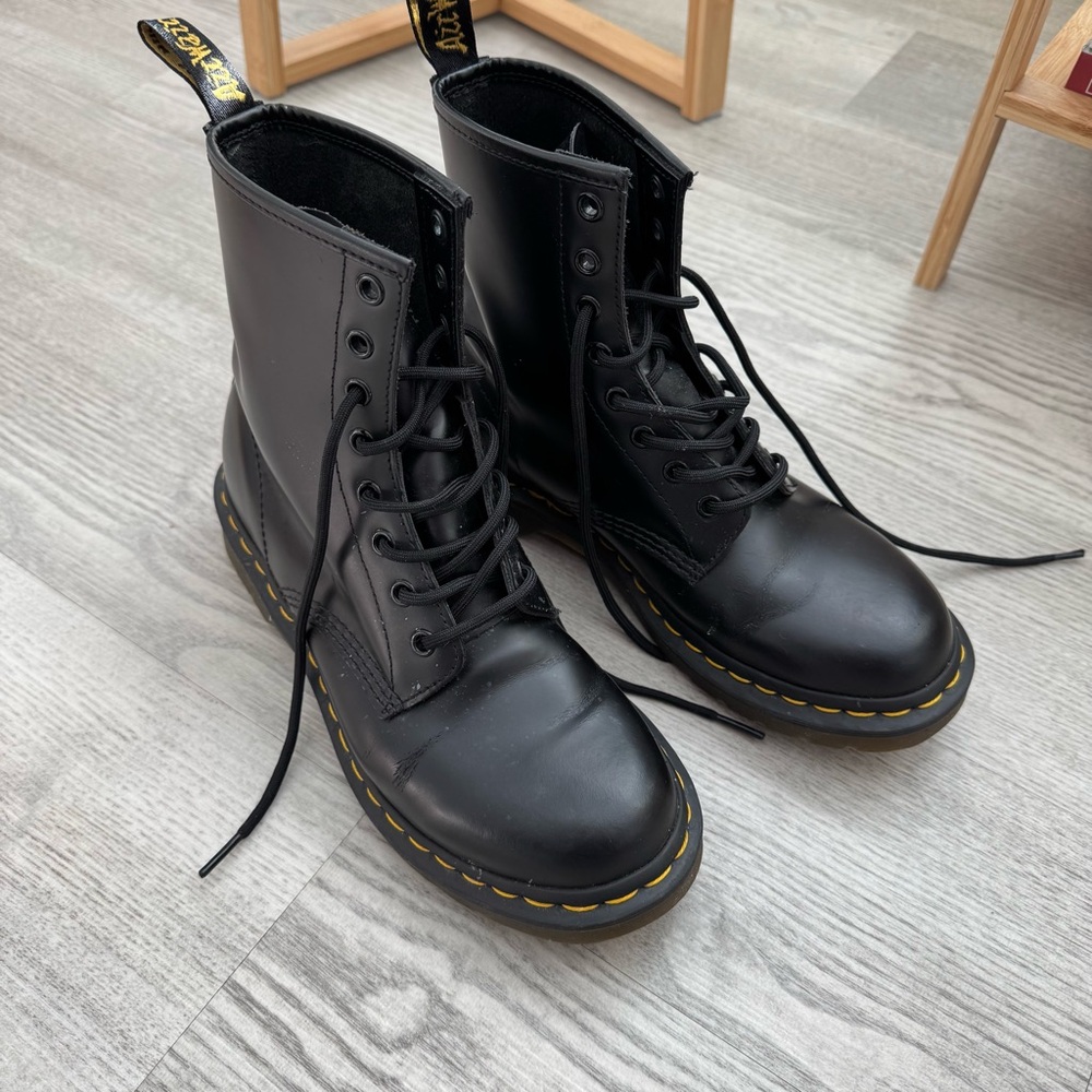 Dr. Martens 1460 boots size 8